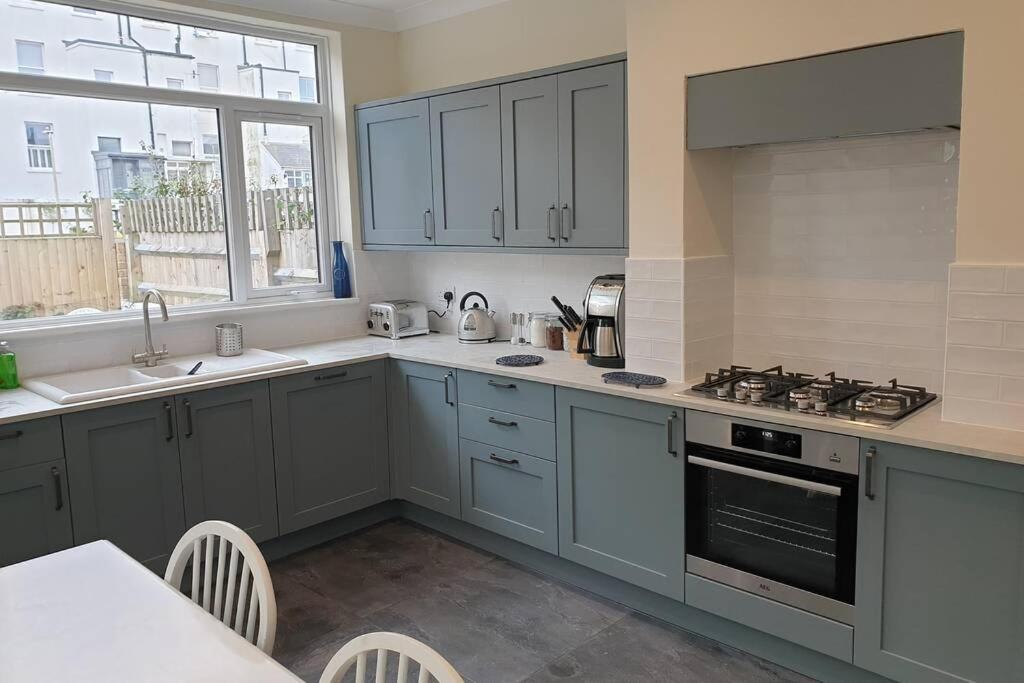 Seahorse House, Beautiful Large House Next To The & Park & Near Zoo, Holiday home Hythe (Kent)